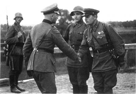 17 septembrie în istorie / 1939: Armata sovietică a invadat Polonia dinspre est 17 septembrie în istorie / 1939: Armata sovietică a invadat Polonia dinspre est