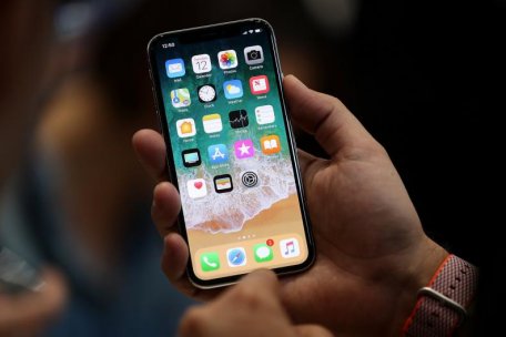 Apple scumpeşte reparaţiile pentru iPhone, inclusiv pentru modelele mai vechi Apple scumpeşte reparaţiile pentru iPhone, inclusiv pentru modelele mai vechi