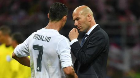 Ronaldo i-a cerut lui Zidane să pună un jucător în primul 11 și i-a promis victoria Ronaldo i-a cerut lui Zidane să pună un jucător în primul 11 și i-a promis victoria