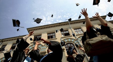 Ce facultate trebuie să faci dacă vrei să-ţi creşti şansele de a deveni miliardar Ce facultate trebuie să faci dacă vrei să-ţi creşti şansele de a deveni miliardar