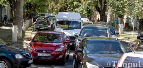 Silvia Radu, mesaj pentru funcționarii de la Direcția Transport: Rezolvați problema ambuteiajelor sau DEMISIA Silvia Radu, mesaj pentru funcționarii de la Direcția Transport: Rezolvați problema ambuteiajelor sau DEMISIA