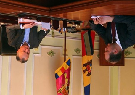 Declarația BOMBĂ a unui politician: Dodon ar putea fi suspendat din funcție până în 2020. Ceban va asigura interimatul Declarația BOMBĂ a unui politician: Dodon ar putea fi suspendat din funcție până în 2020. Ceban va asigura interimatul