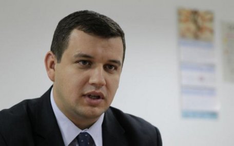 Eugen Tomac, deputat în Parlamentul de la București: „România este gata să-și asume cheltuielile pentru Unire” Eugen Tomac, deputat în Parlamentul de la București: „România este gata să-și asume cheltuielile pentru Unire”