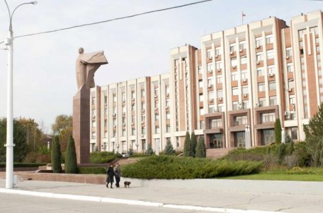 Duma de Stat a F. Ruse ar urma să discute miercuri o declarație de protest față de „legea anti-propagandă” adoptată de Parlamentul de la Chișinău Duma de Stat a F. Ruse ar urma să discute miercuri o declarație de protest față de „legea anti-propagandă” adoptată de Parlamentul de la Chișinău