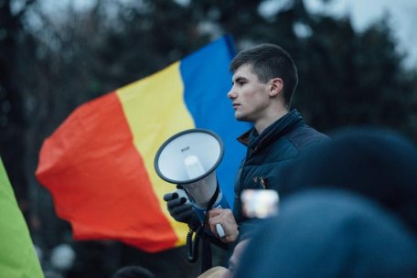 Vlad Bilețchi: „În România Mare, cei care au trădat neamul și au mințit își vor găsi nașul” Vlad Bilețchi: „În România Mare, cei care au trădat neamul și au mințit își vor găsi nașul”