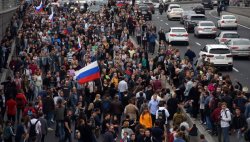 Нам отсюда не выбраться / В Петербурге на акции 9 сентября задерживали и били жестче всего Нам отсюда не выбраться / В Петербурге на акции 9 сентября задерживали и били жестче всего