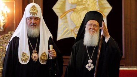 ANCHETĂ /// Kievul a declanșat război în lumea ortodoxă ANCHETĂ /// Kievul a declanșat război în lumea ortodoxă