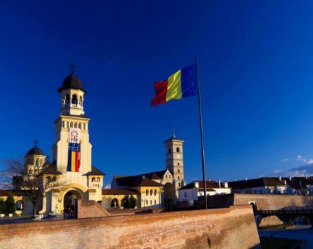 Pentru 1 decembrie nu mai există locuri de cazare la Alba Iulia! Ce a rămas are prețuri ca la New York! Pentru 1 decembrie nu mai există locuri de cazare la Alba Iulia! Ce a rămas are prețuri ca la New York!