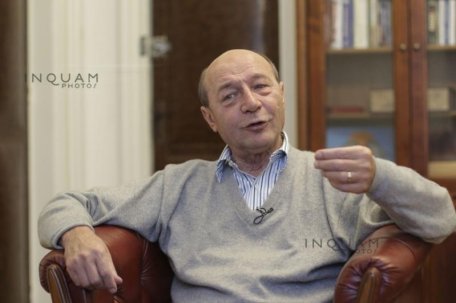Traian Băsescu, despre redefinirea familiei: Nimeni nu va mai avea curaj ani buni de acum înainte să promoveze un referendum pe această temă; a fost o temă căreia românii nu i-au văzut rostul Traian Băsescu, despre redefinirea familiei: Nimeni nu va mai avea curaj ani buni de acum înainte să promoveze un referendum pe această temă; a fost o temă căreia românii nu i-au văzut rostul