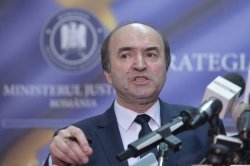 Care sunt prevederile OUG pe legile justiţiei adoptate de Guvern. Toader, despre noutăţile introduse: Ministrul poate sesiza Inspecţia Judiciară Care sunt prevederile OUG pe legile justiţiei adoptate de Guvern. Toader, despre noutăţile introduse: Ministrul poate sesiza Inspecţia Judiciară