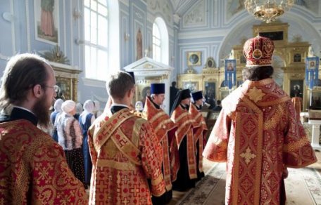 Poate fi România cheia Ucrainei în conflictul dintre Patriarhia Moscovei și a Constantinopolului? Poate fi România cheia Ucrainei în conflictul dintre Patriarhia Moscovei și a Constantinopolului?