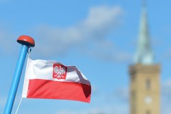 Curtea de Justiție a UE cere Poloniei să suspende imediat legea care a epurat Curtea Supremă Curtea de Justiție a UE cere Poloniei să suspende imediat legea care a epurat Curtea Supremă