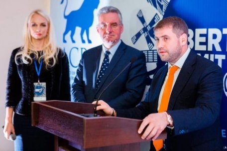 Ilan ȘOR: Nimeni în Republica Moldova nu deține monopol asupra colaborării cu politicienii europeni Ilan ȘOR: Nimeni în Republica Moldova nu deține monopol asupra colaborării cu politicienii europeni