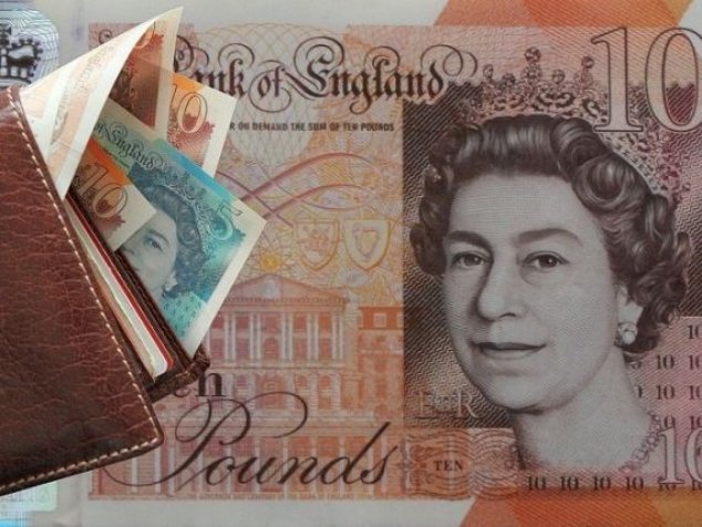 Lira sterlină, la EGALITATE cu euro. Brexitul depreciază MASIV moneda Regatului Lira sterlină, la EGALITATE cu euro. Brexitul depreciază MASIV moneda Regatului