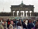 Astăzi se împlinesc 30 de ani de la căderea Zidului Berlinului