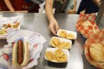 Administraţia Trump propune relaxarea standardelor nutriţionale din şcoli, introduse la iniţiativa lui Michelle Obama