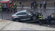 O mașină a luat foc în Chișinău - VIDEO