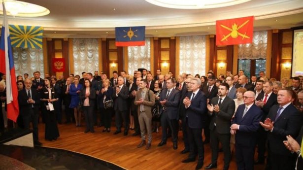 Conducere de vârf a CHEFUIT la Ambasada Rusă alături de reprezentanții regimului marionetă de la Tiraspol Conducere de vârf a CHEFUIT la Ambasada Rusă alături de reprezentanții regimului marionetă de la Tiraspol