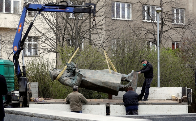 Мэру Праги дали персональную охрану после сноса памятника маршалу Коневу