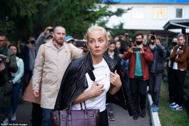 Iulia Navalnaia a părăsit RUSIA. Soția liderului s-ar fi refugiat în Germania