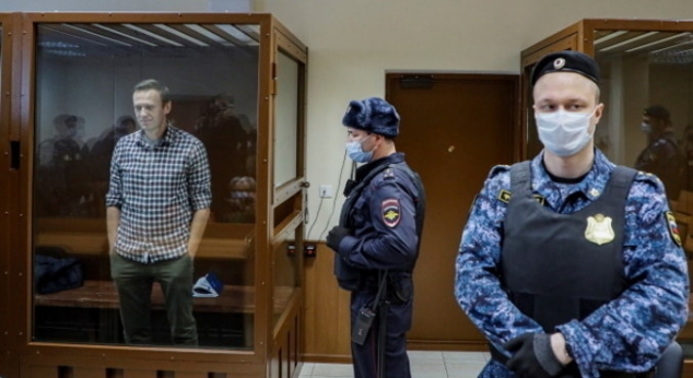 RUSIA: Autorităţile vor să îl UCIDĂ lent pe opozantul Navalnîi