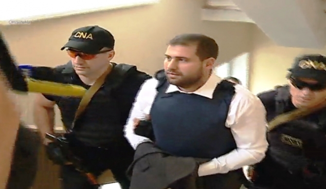 Fugarul Shor, aflat în căutare internațională și condamndat pentru frauda bancară visează să fie... prim-ministru Fugarul Shor, aflat în căutare internațională și condamndat pentru frauda bancară visează să fie... prim-ministru