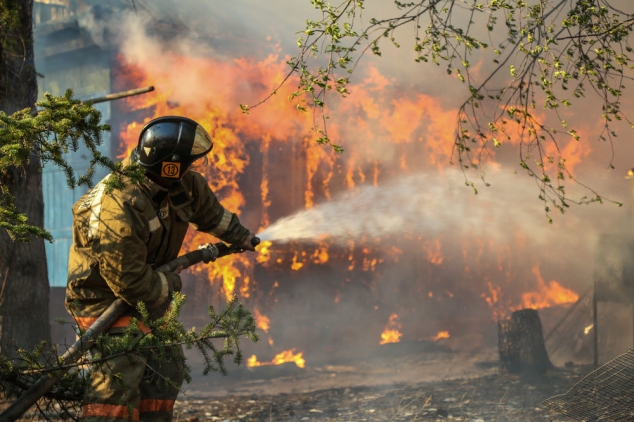 VIDEO / Incendiile de vegetaţie din estul Rusiei continuă să se răspândească