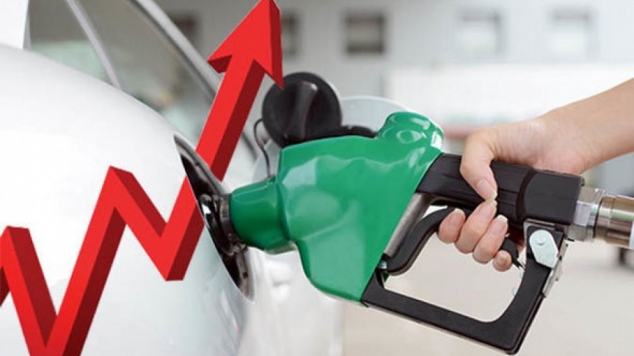 Un nou antirecord la prețurile pentru benzină și motorină. ANRE a afișat prețul maxim de referință